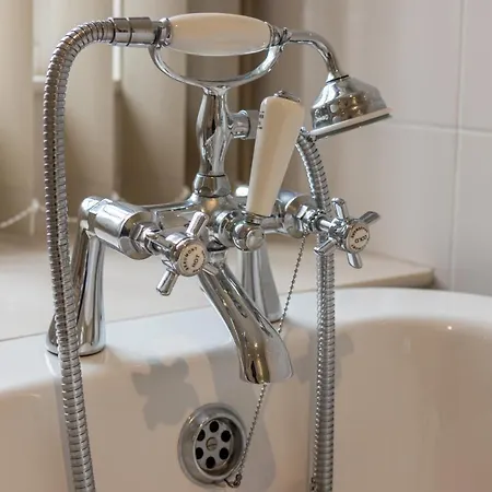 ホテル ニュービー ブリッジ 3*