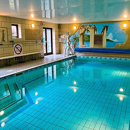 Newby Bridge Hotel 3*