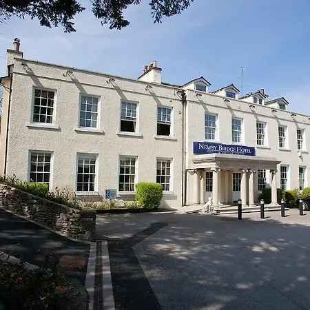 Отель Newby Bridge Hotel 3*