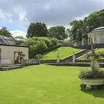 Newby Bridge Hotel 3*