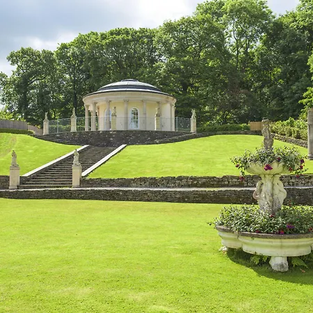 Newby Bridge Hotel 3*