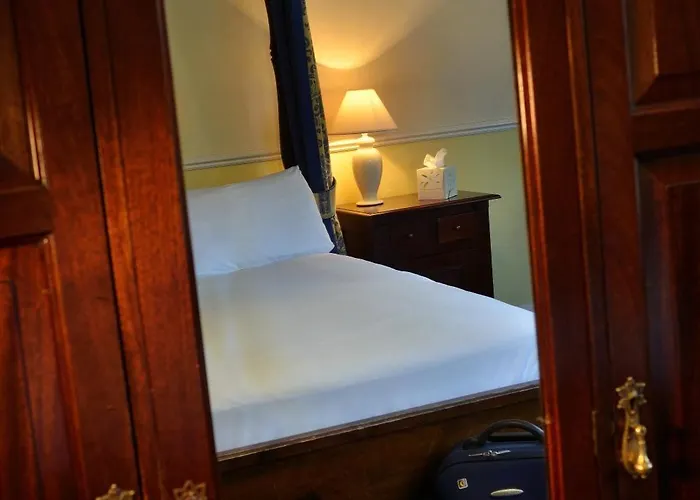 Hotel Newby Bridge Hotel 3*